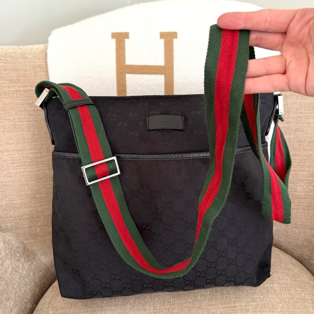 Gucci authentic black monogram canvas crossbody Messanger bag red green ribbon - Picture 13 of 16